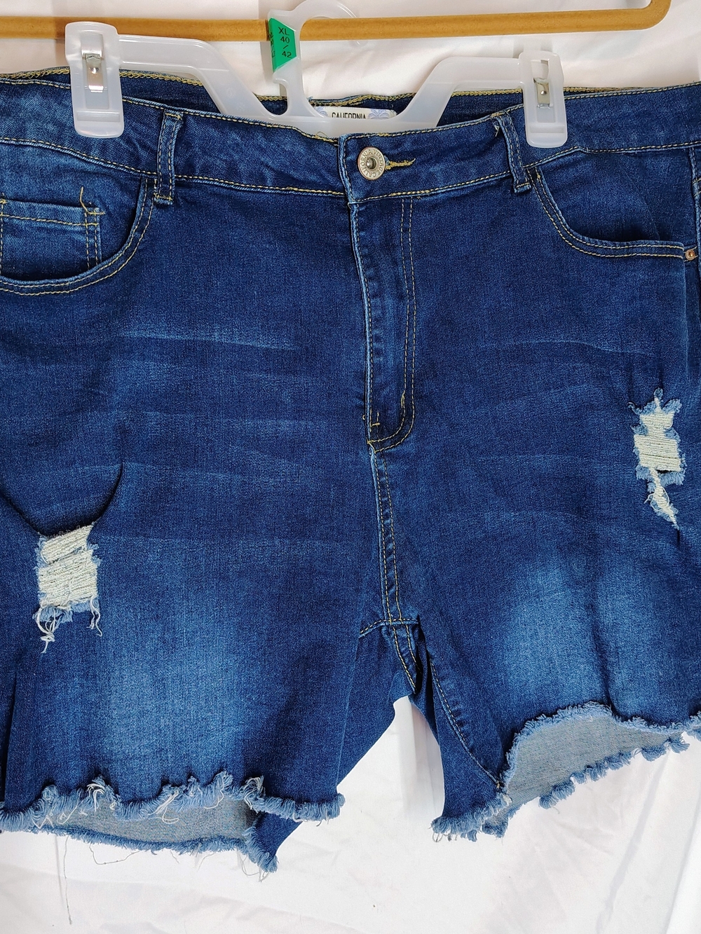 Women’s Distressed Denim Shorts Plus Size Vintage California